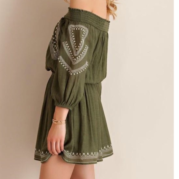 🌿Flirty Boho Off the shoulder dress - Picture 4 of 4